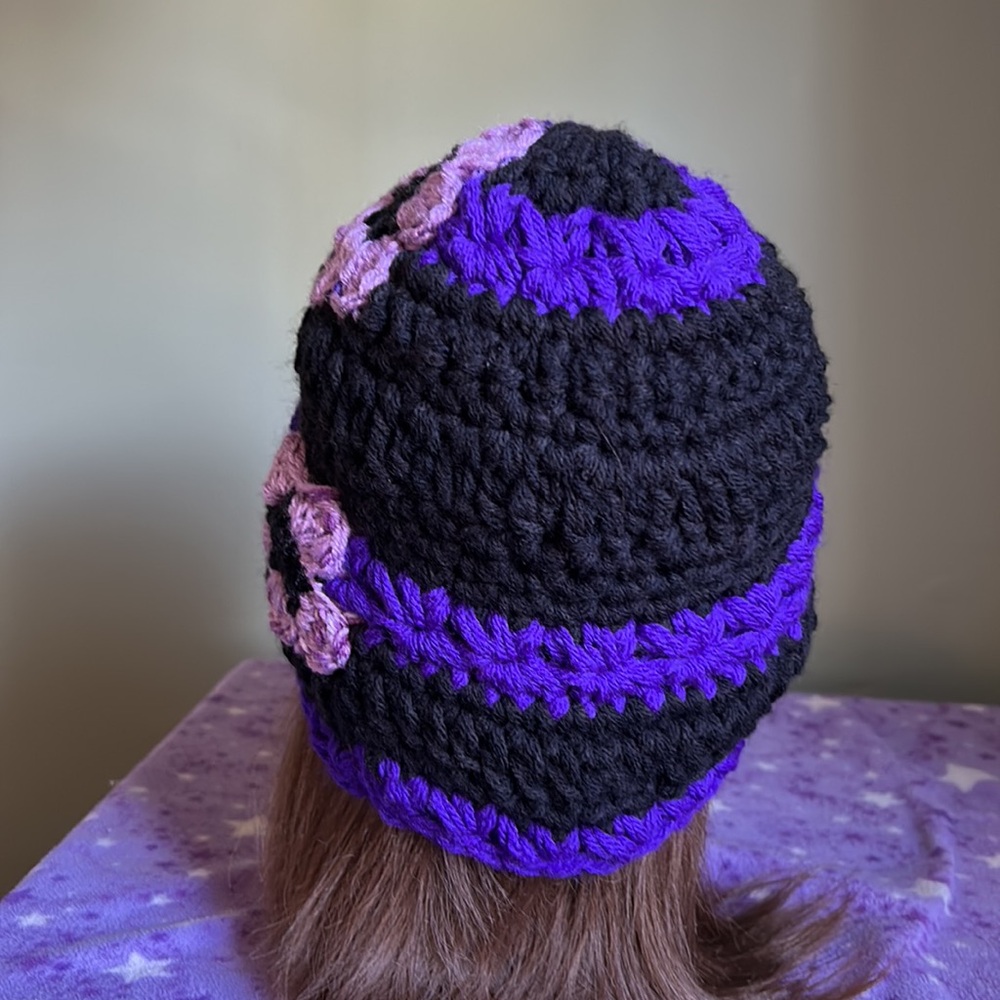 Crochet flower beanie double strings acrylic yarn medium new - Picture 4 of 6
